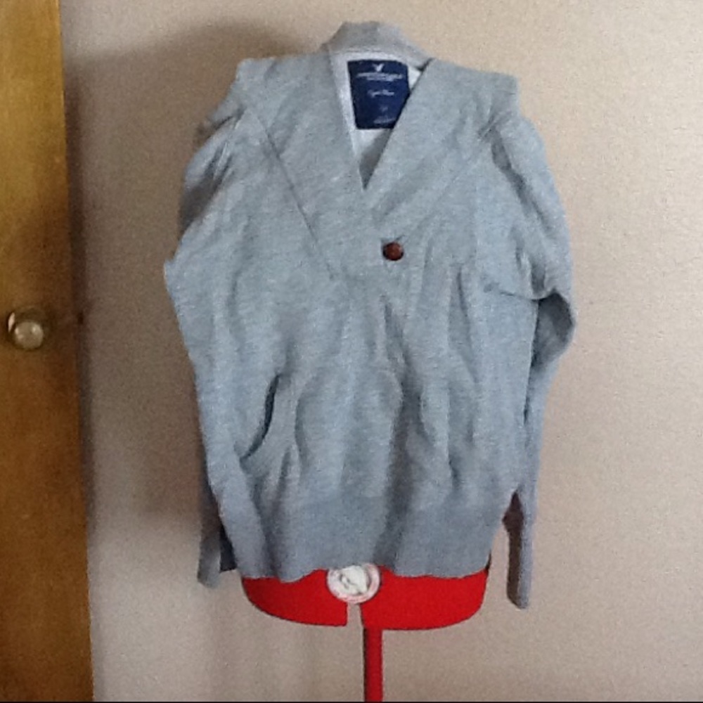 American eagle v neck sweater